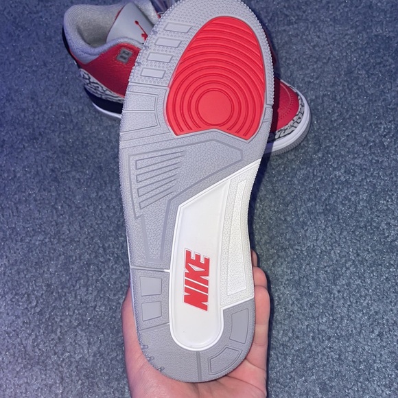 Jordan retro 3s - Picture 3 of 7